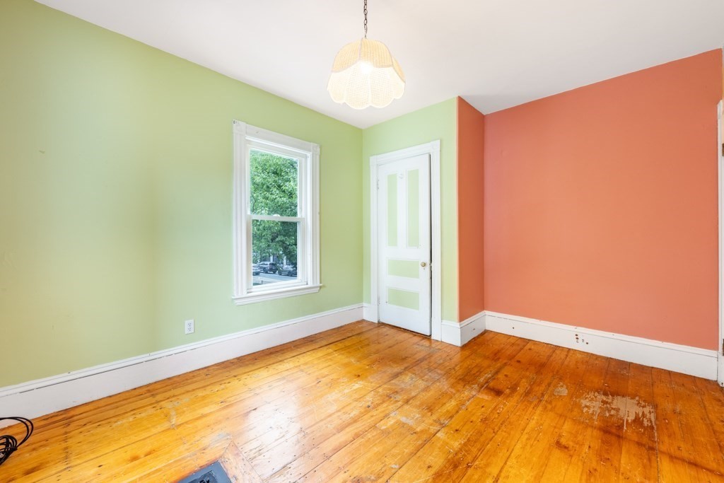 136 Elm Street Property Photo 23