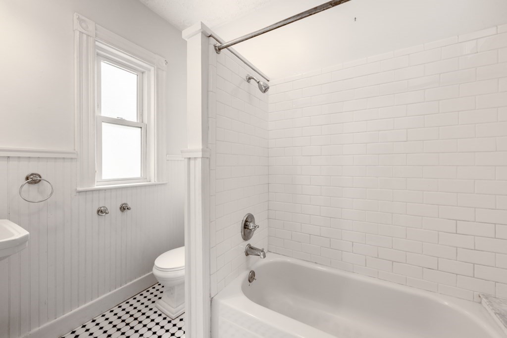 136 Elm Street Property Photo 25
