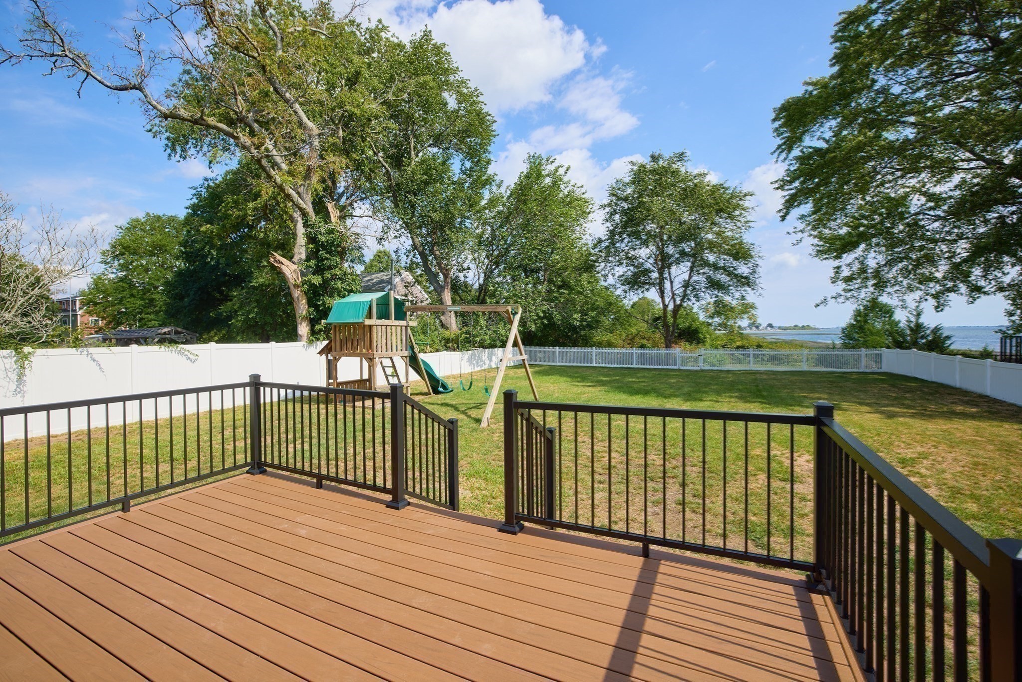 10 Prescott Ter Property Photo 18
