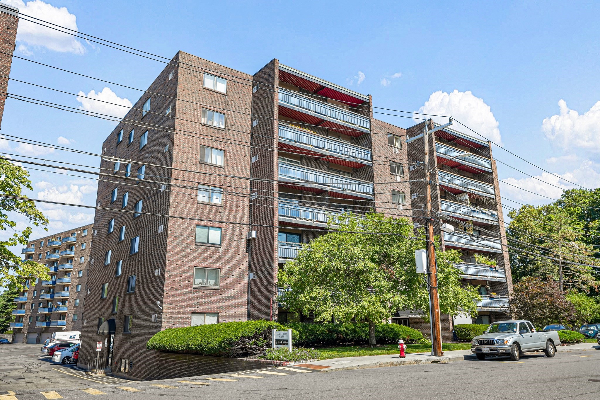 32 Whites Ave. # D13 Property Photo 12