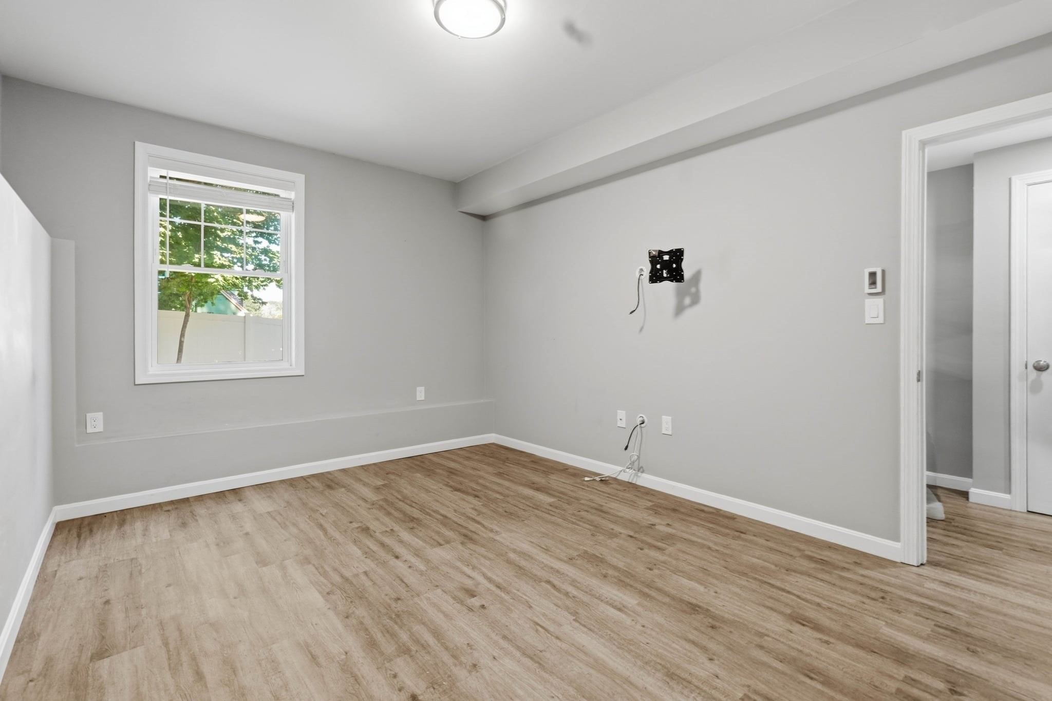 30 Highland St Property Photo 32