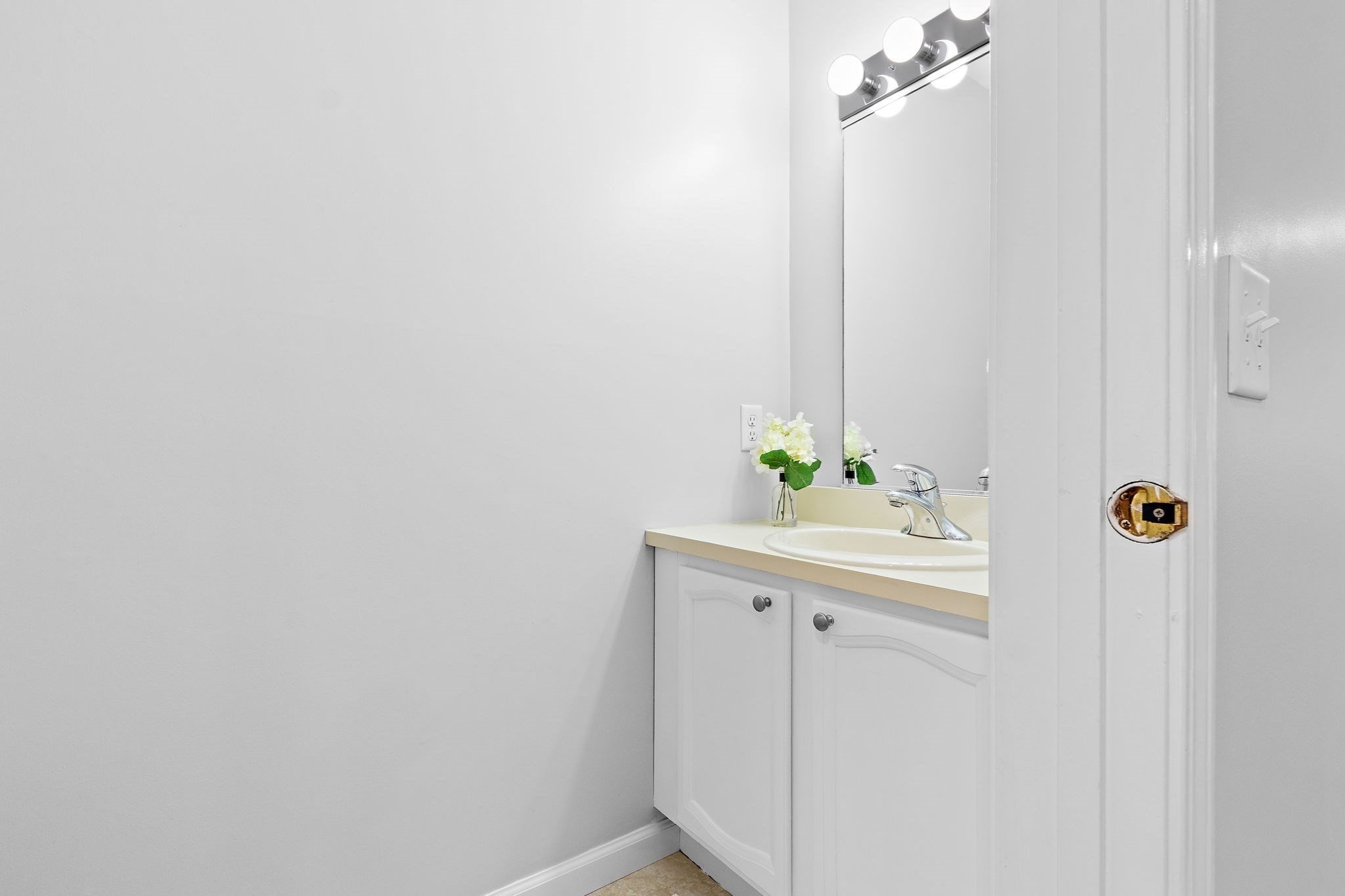 608 Maple Brook Rd # 608 Property Photo 15
