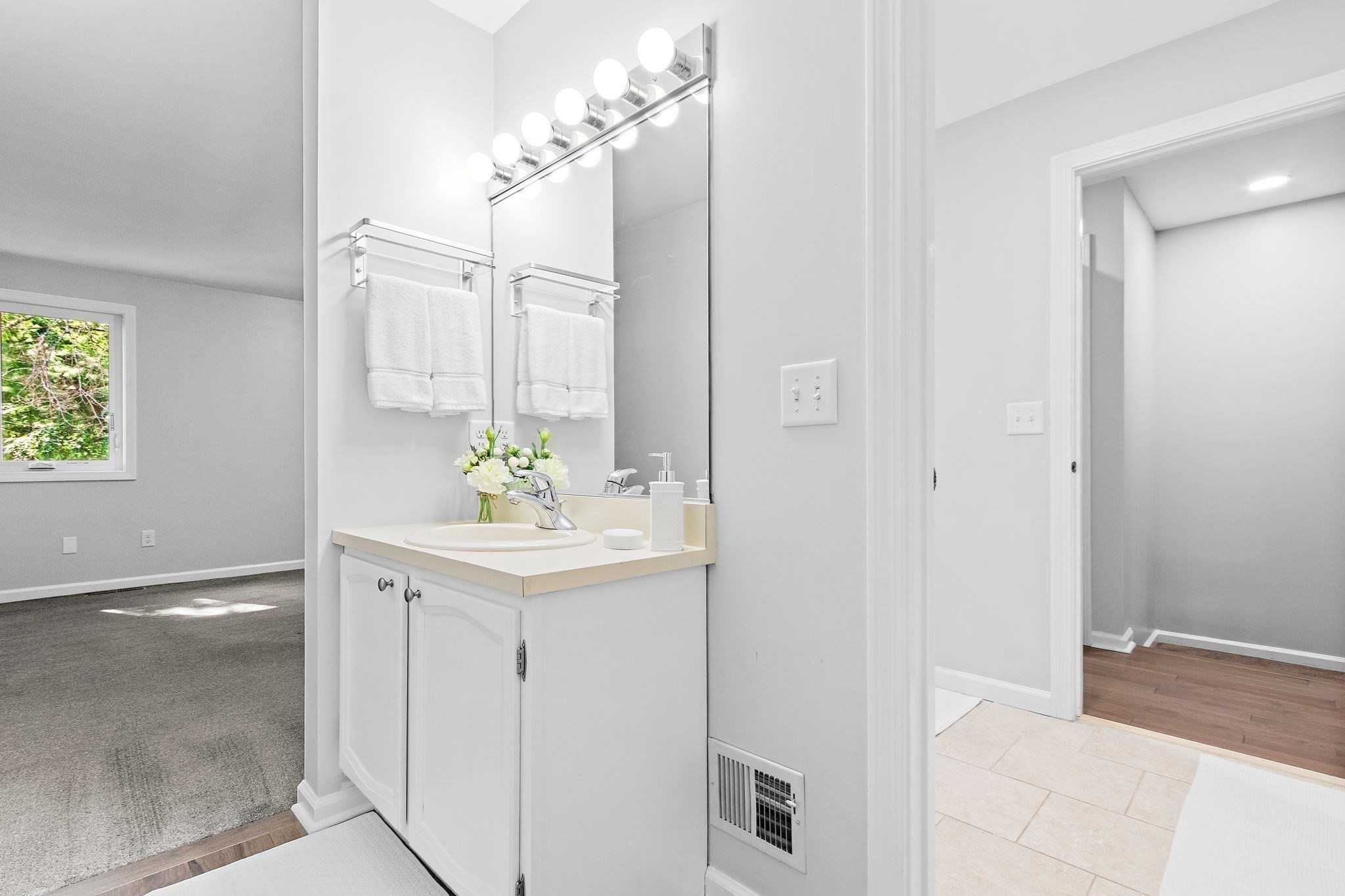 608 Maple Brook Rd # 608 Property Photo 22