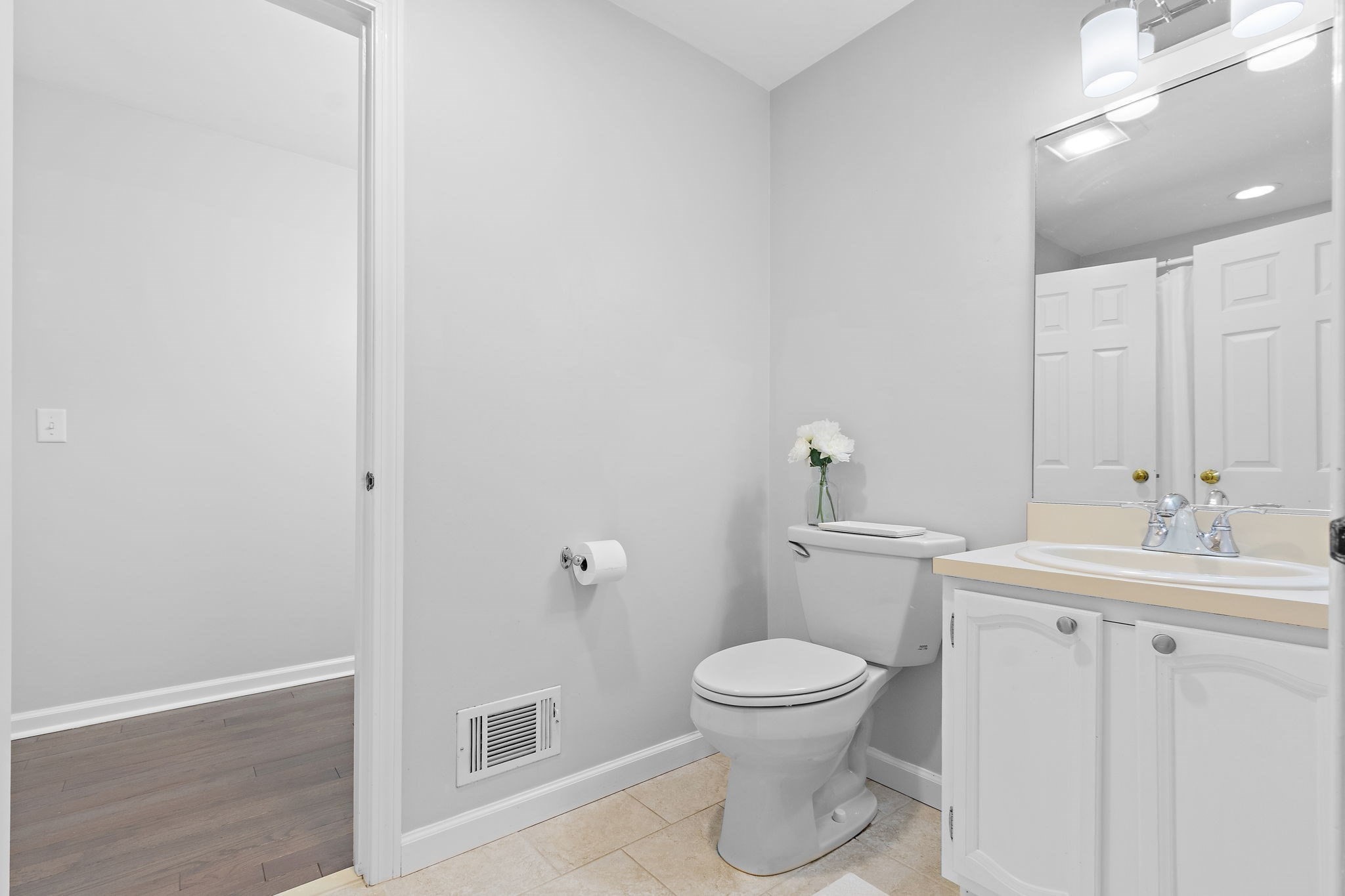 608 Maple Brook Rd # 608 Property Photo 23