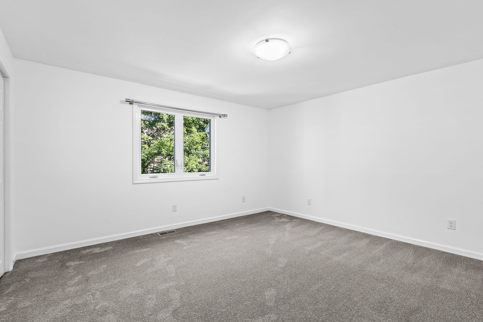 608 Maple Brook Rd # 608 Property Photo 26