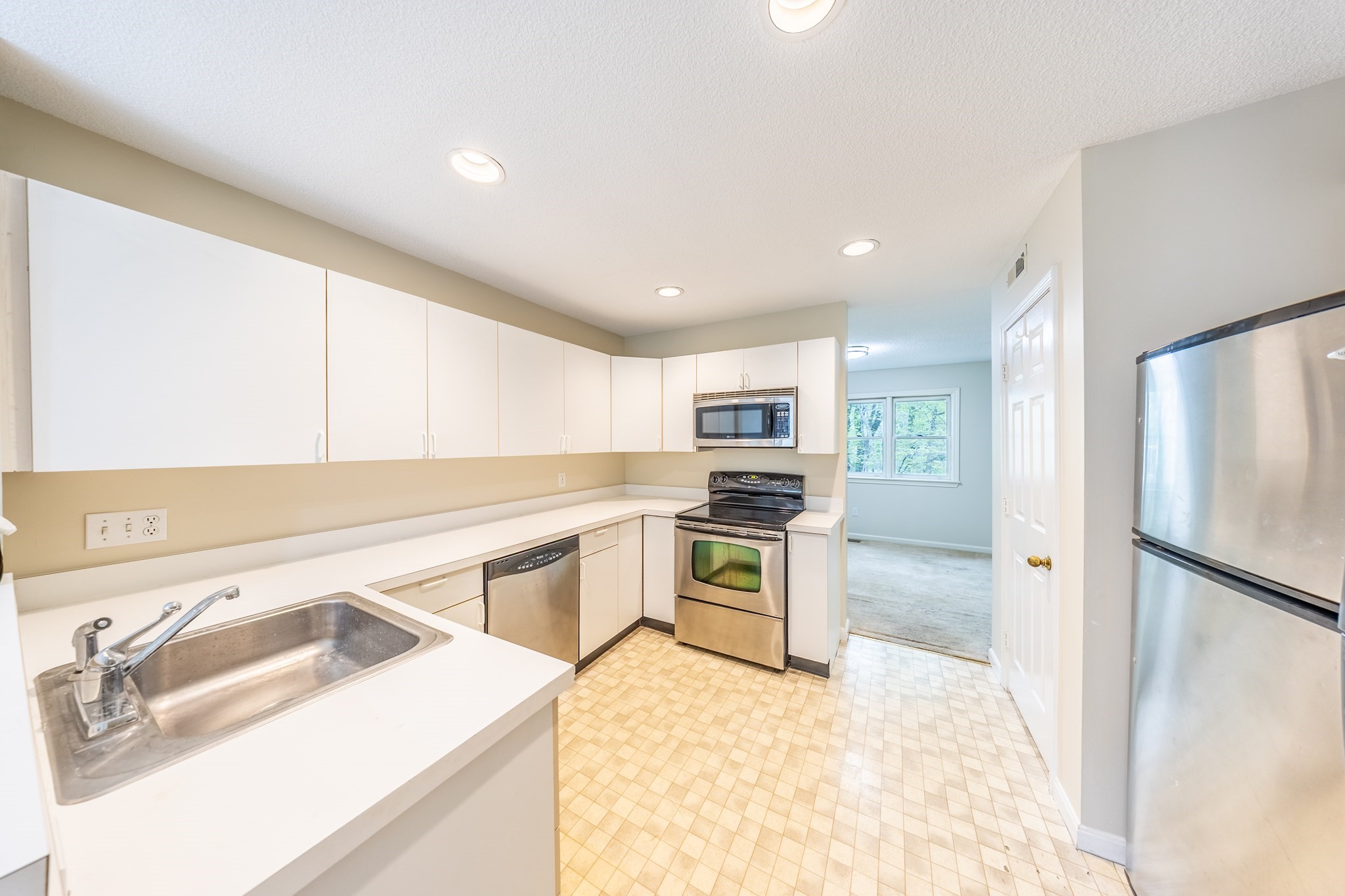 49 Bishops Forest Dr # 49 Property Photo 6