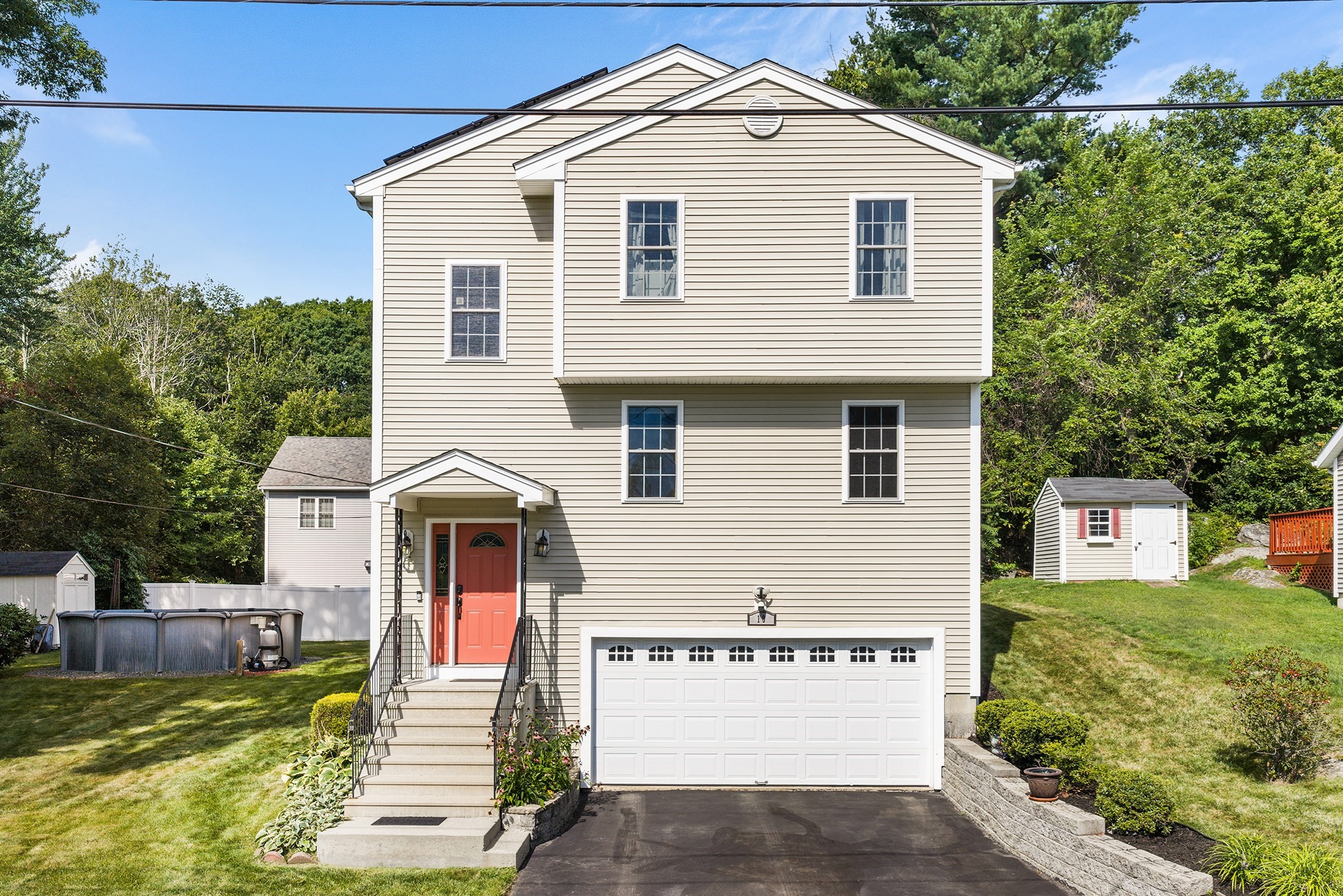 10 Egan Ave Property Photo 1