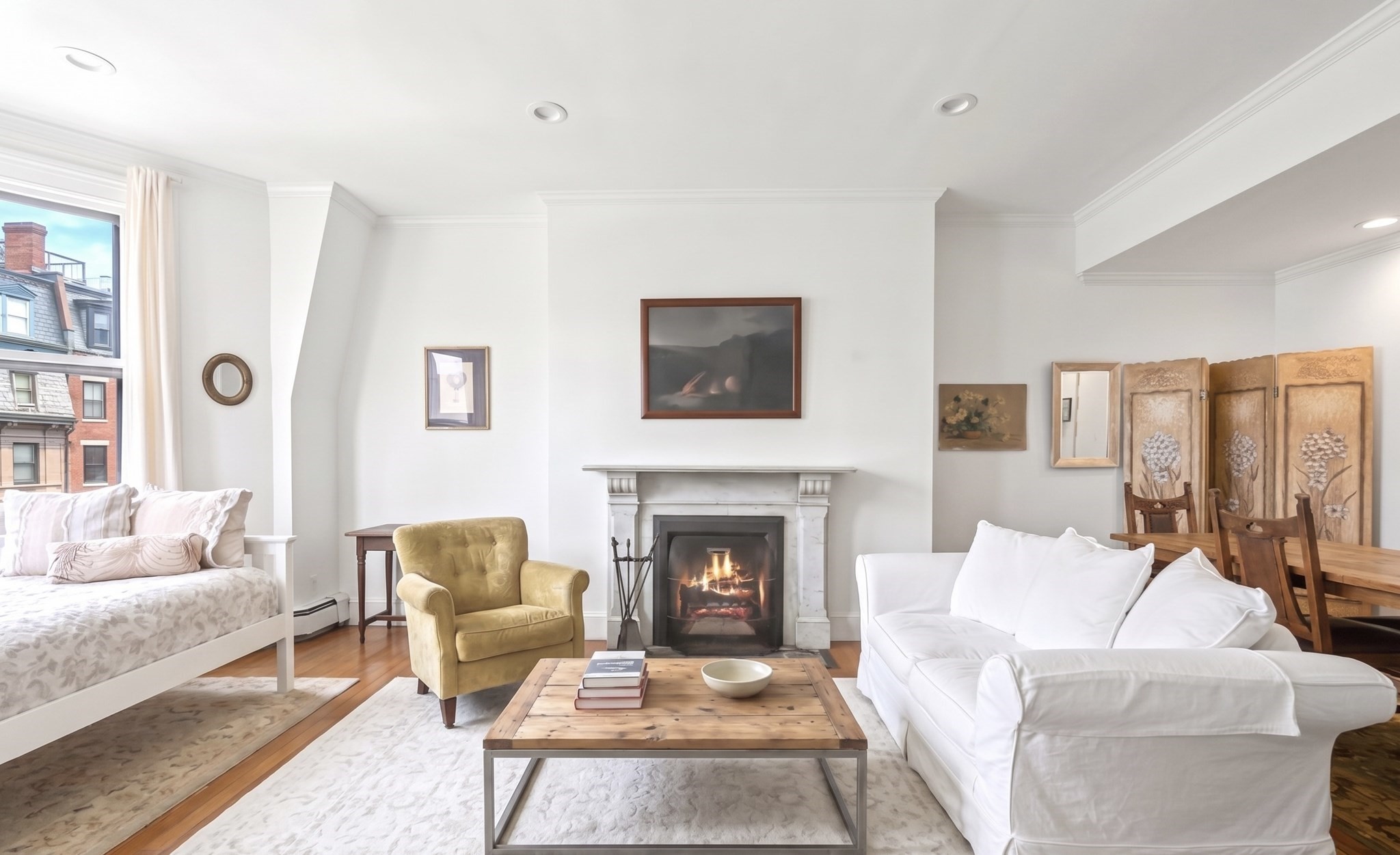 277 Beacon St # 4a Property Photo 2