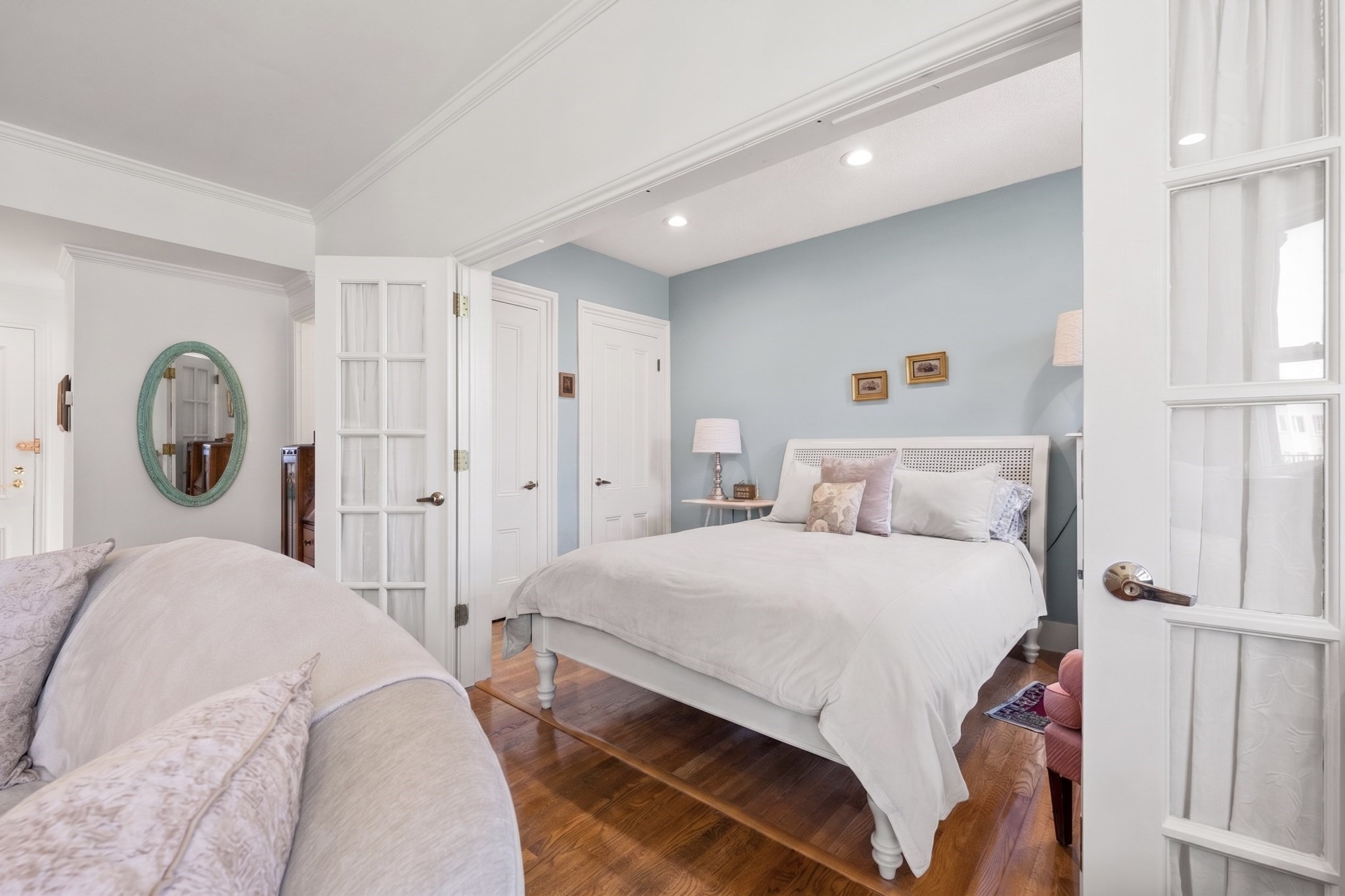 277 Beacon St # 4a Property Photo 9