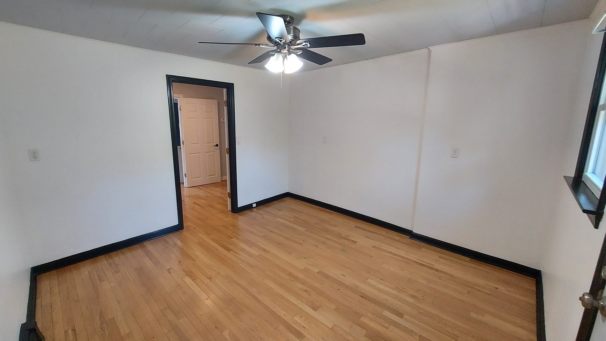 51 Old City Rd # B Property Photo 14