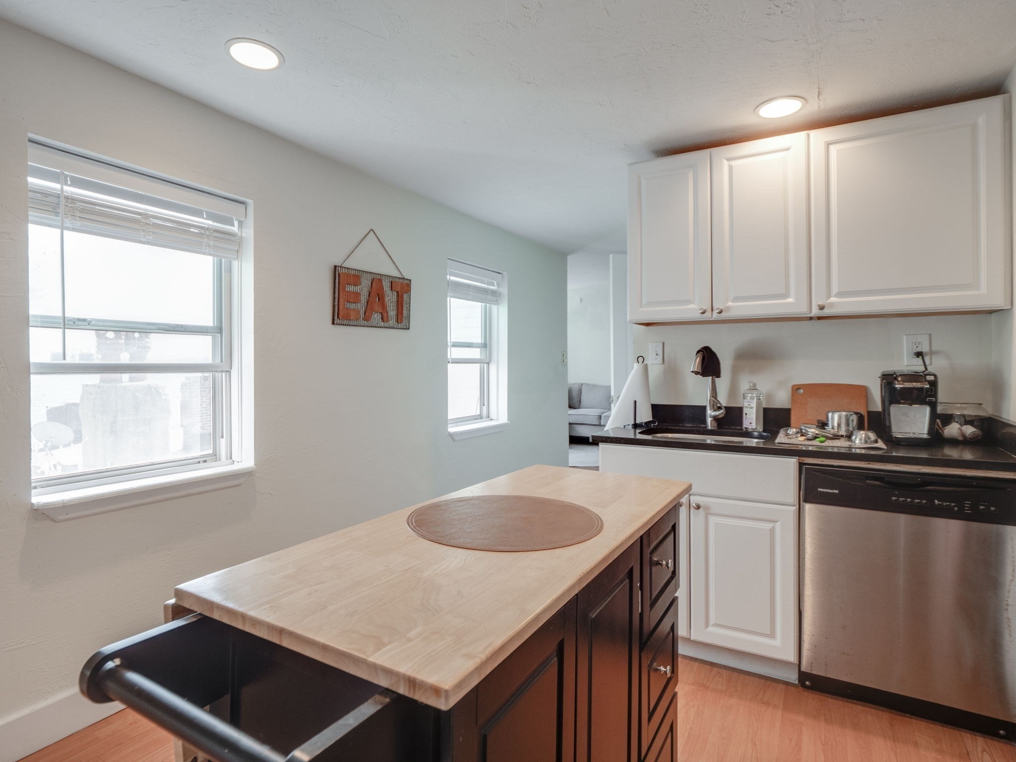 30 Mercer St # 3 Property Photo 6