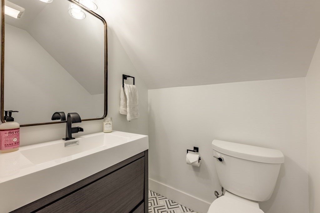 13 Grand View Avenue # 2 Property Photo 19