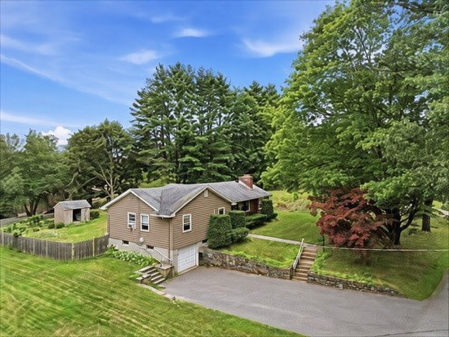 12 Summer Hill Rd Property Photo 4