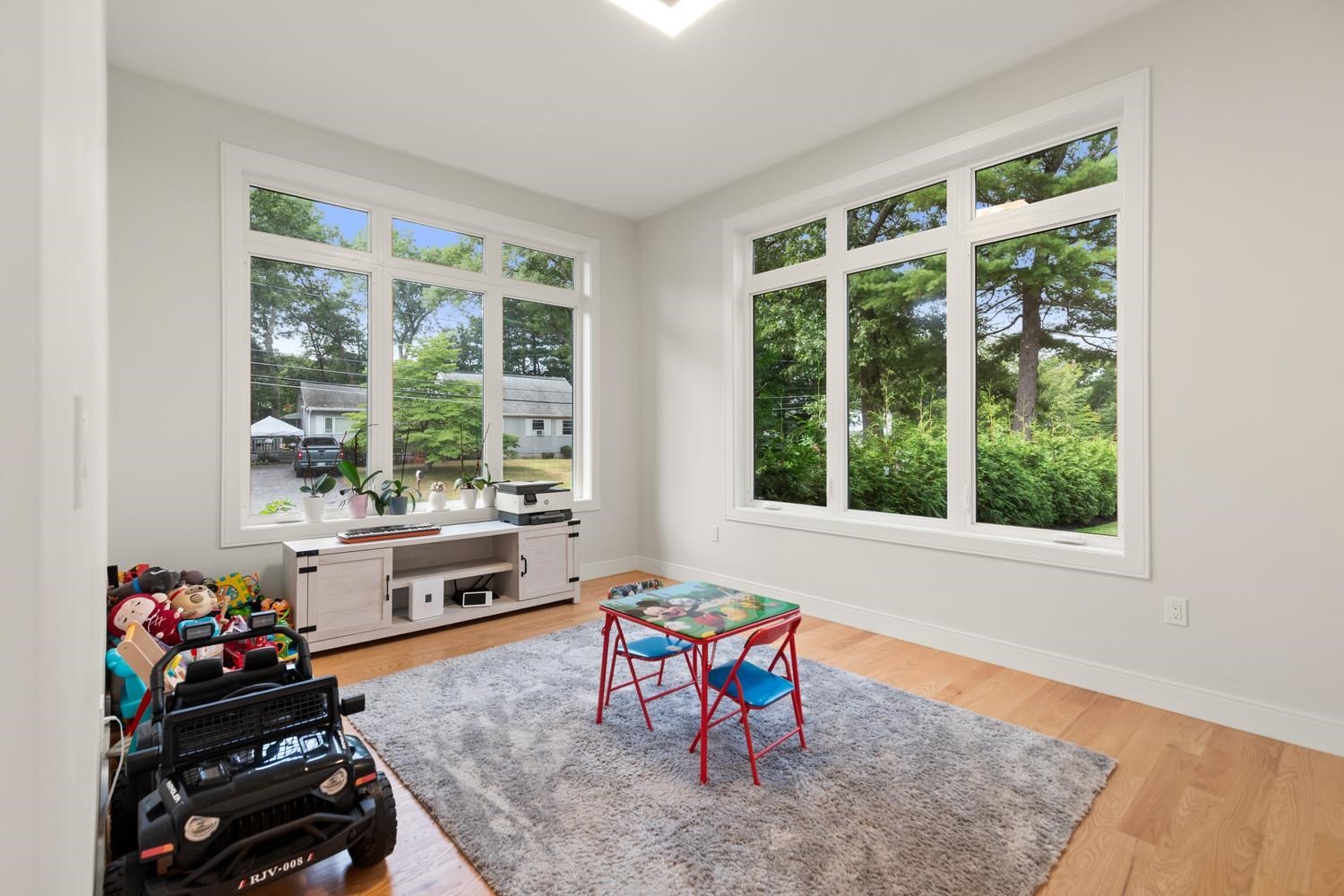 8 Jonathan Road Property Photo 9