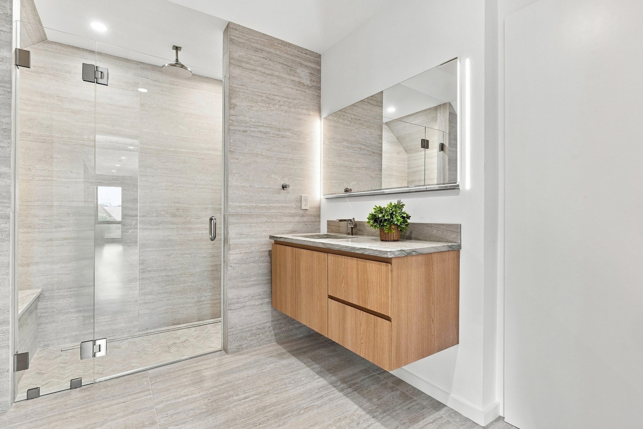 63-65 Commonwealth Avenue # 65 Property Photo 29