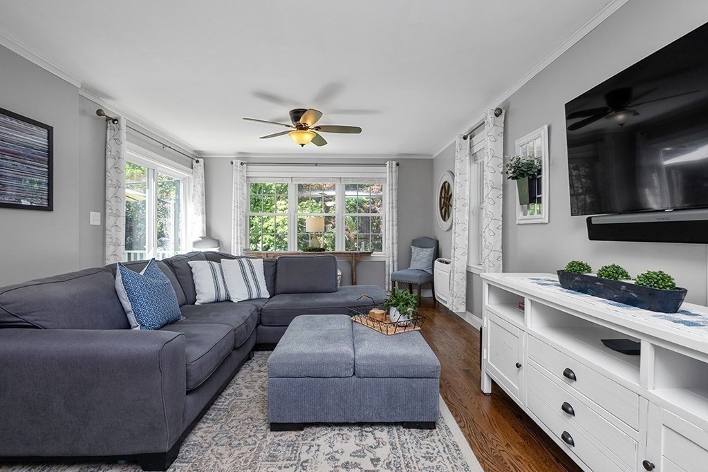 107 Summer St Property Photo 15