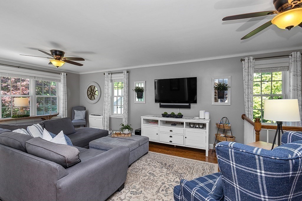107 Summer St Property Photo 16