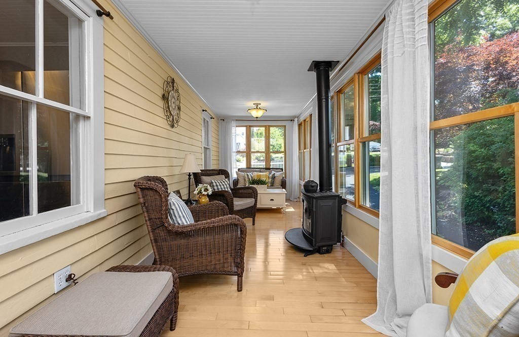 107 Summer St Property Photo 25