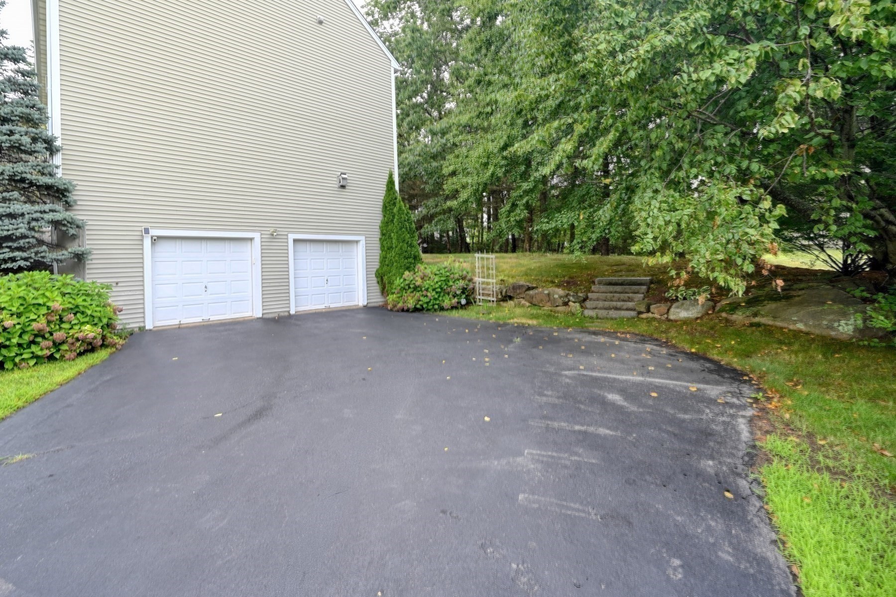 5 Bay Farm Ln Property Photo 29