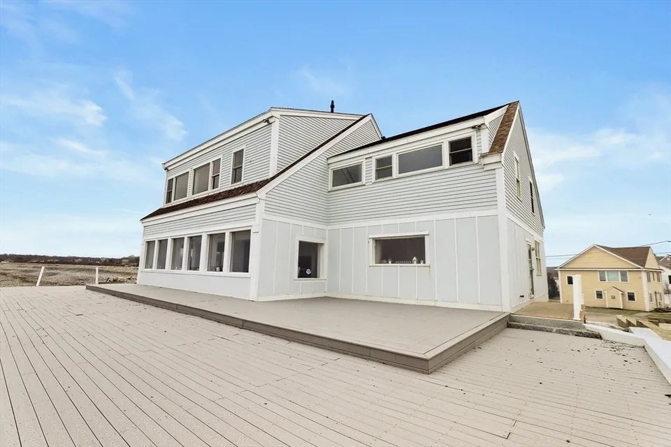 91 Surfside Road Property Photo 2