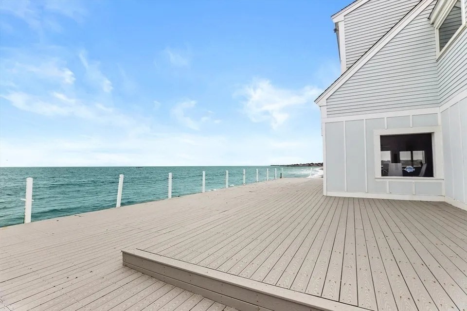 91 Surfside Road Property Photo 3