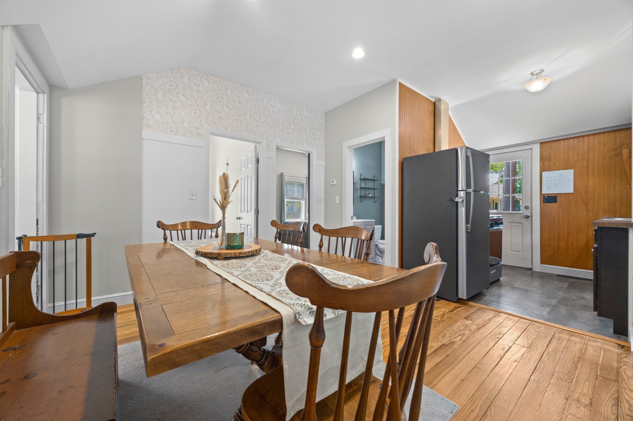 103 Indian Tr Property Photo 2