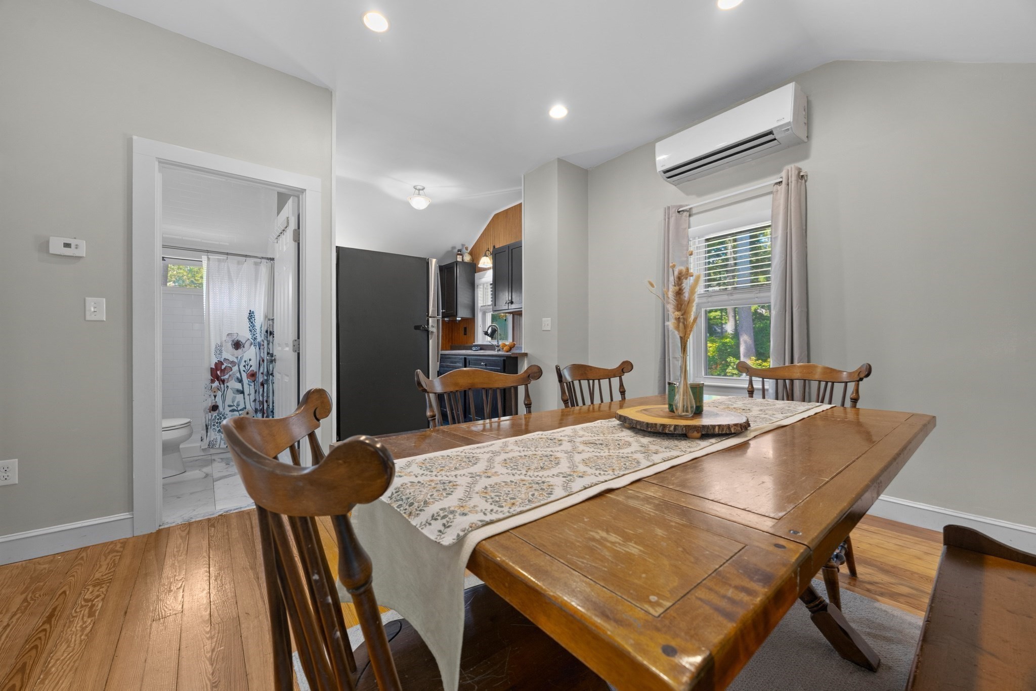 103 Indian Tr Property Photo 4
