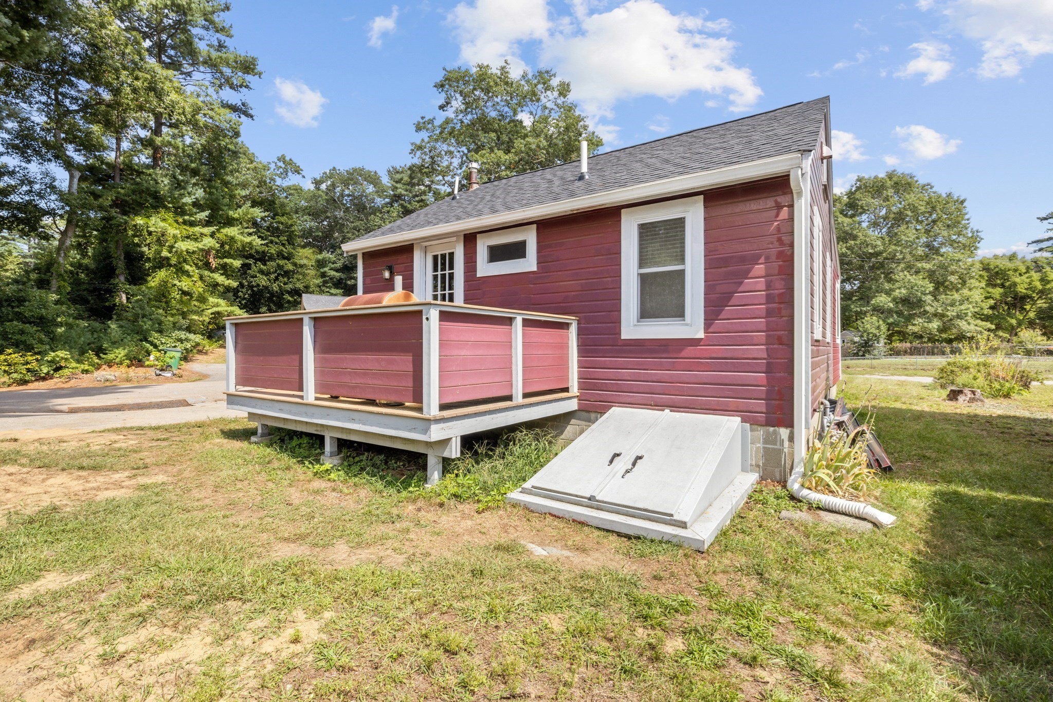 103 Indian Tr Property Photo 23