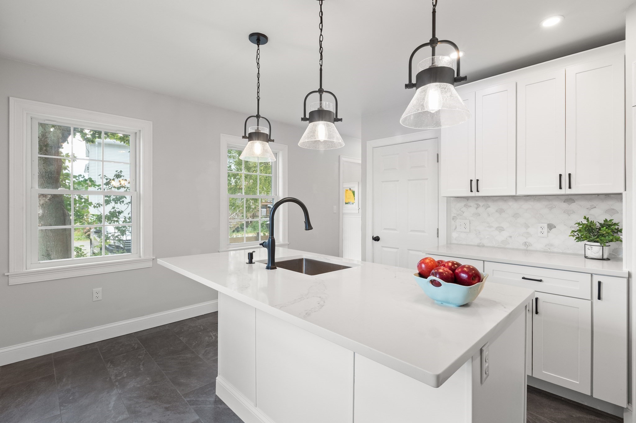 13 Estes Street Property Photo 5