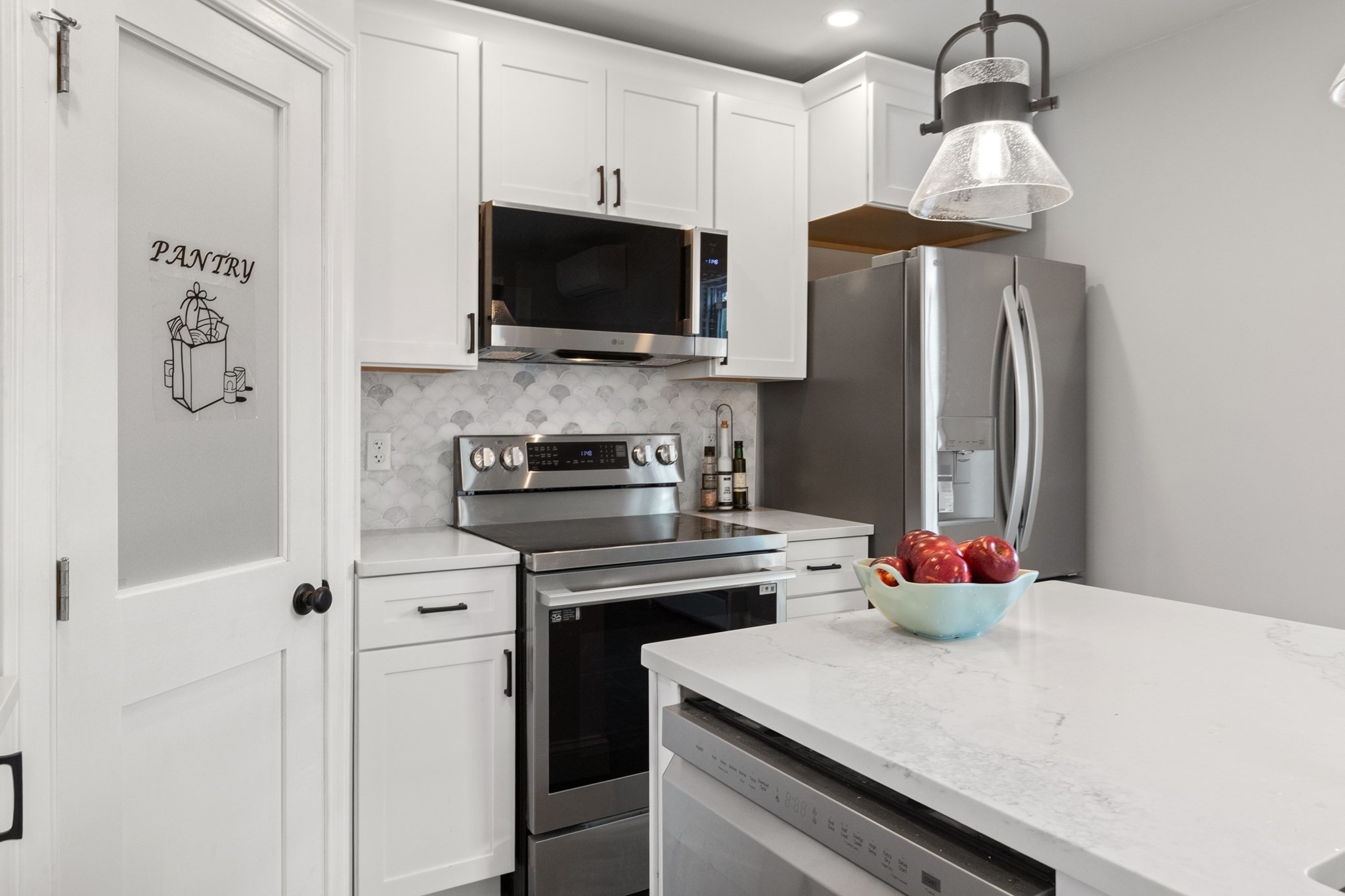 13 Estes Street Property Photo 6