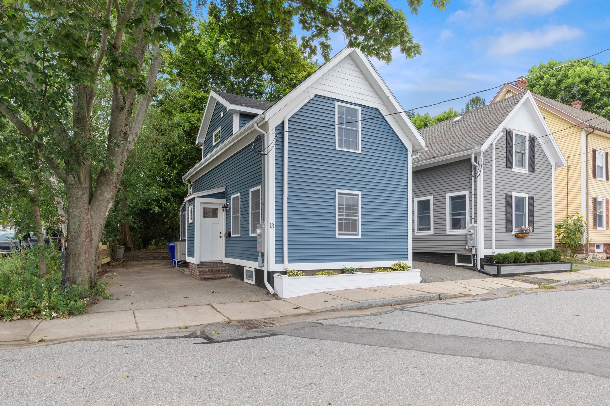 13 Estes Street Property Photo 32