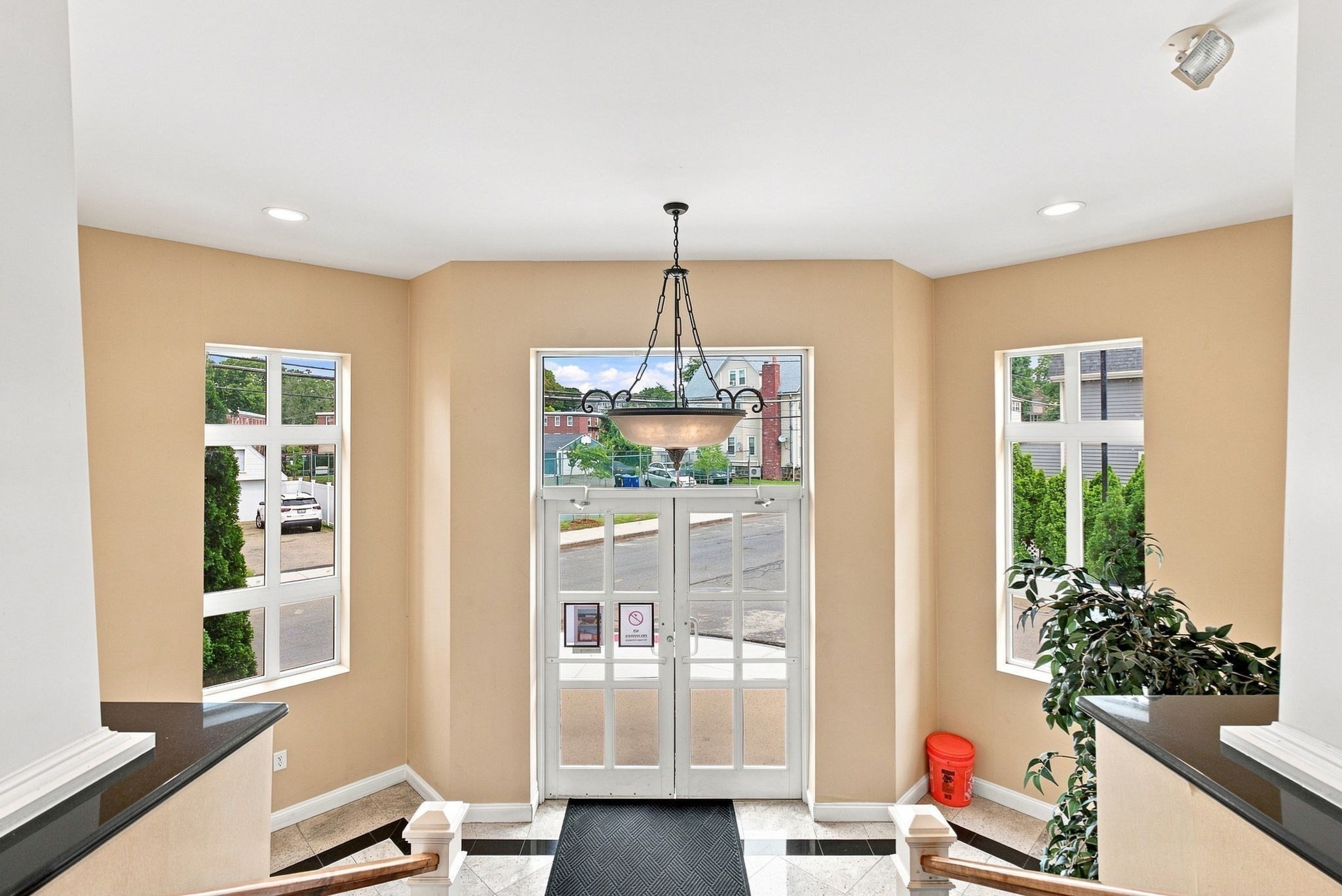120 Wyllis Avenue # 104 Property Photo 6
