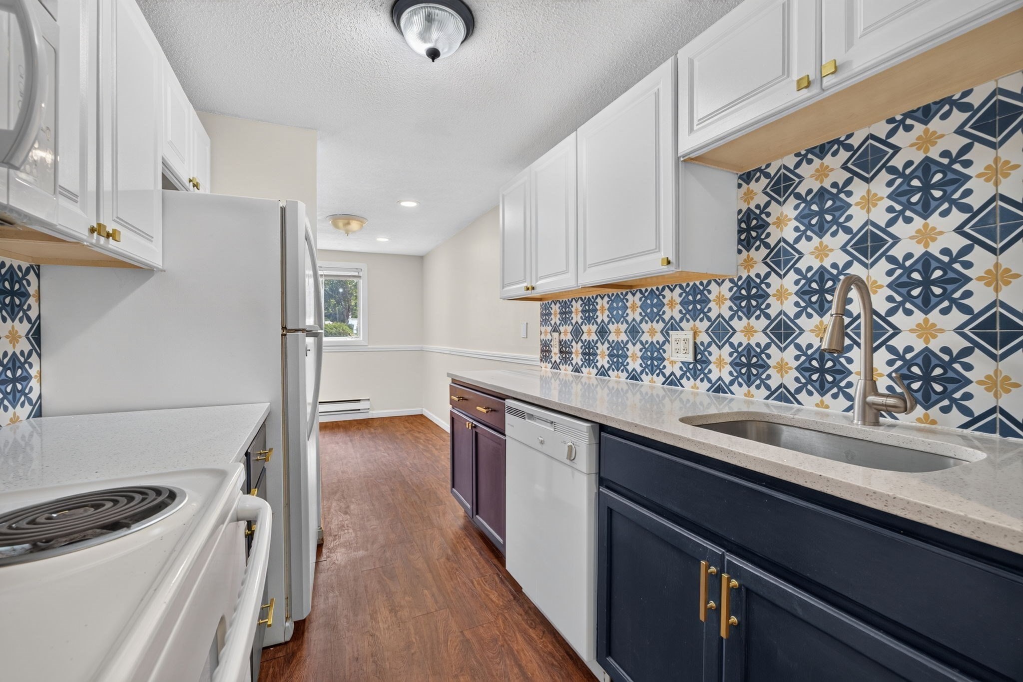 15 Foundry St # C4 Property Photo 10