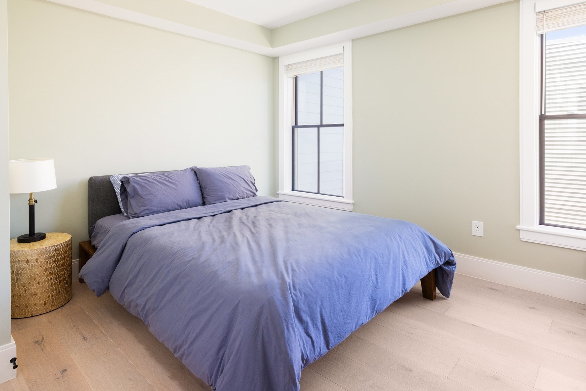 322 Bunker Hill St # 2 Property Photo 9