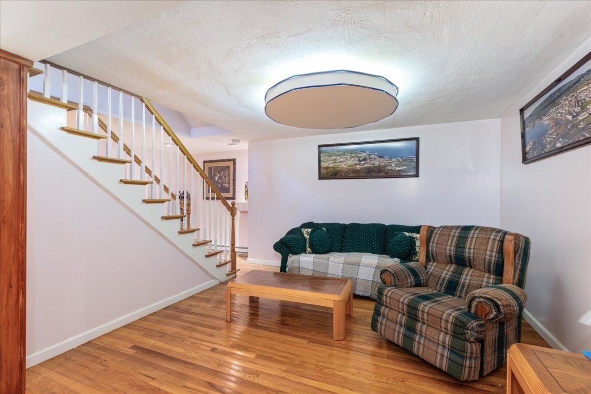 8 Hunter Ave Property Photo 18