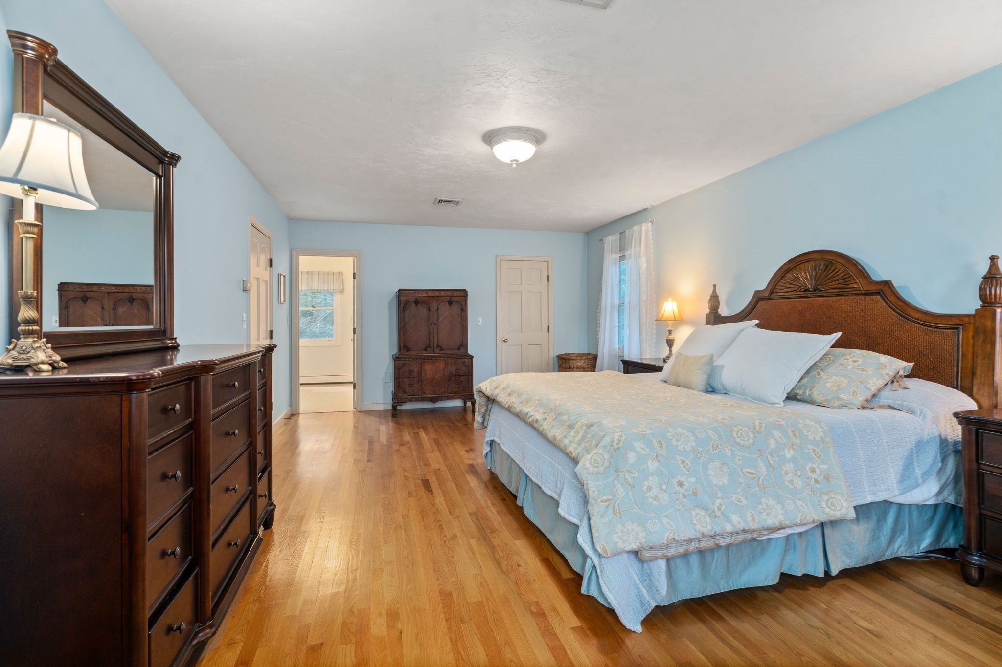 105 Green Street Property Photo 11