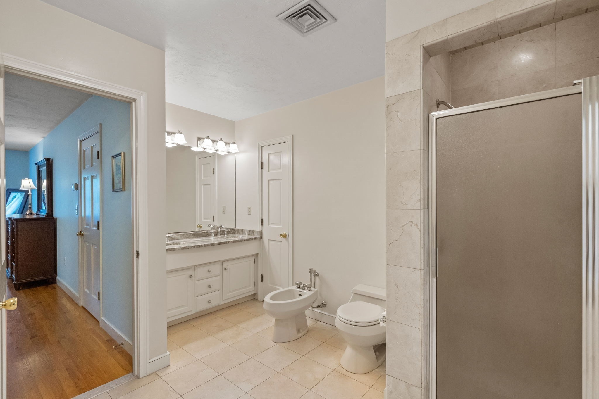 105 Green Street Property Photo 13