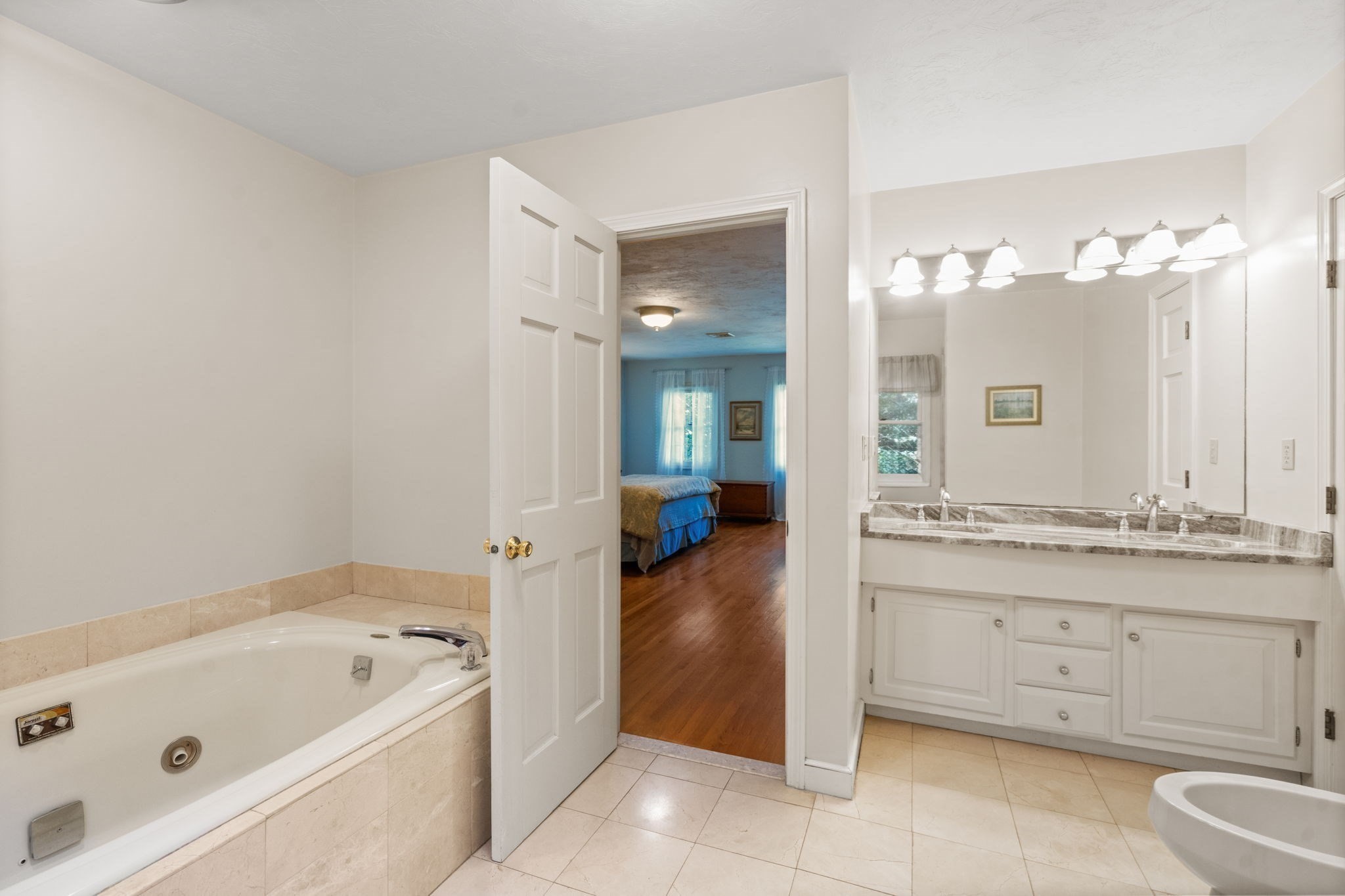 105 Green Street Property Photo 14