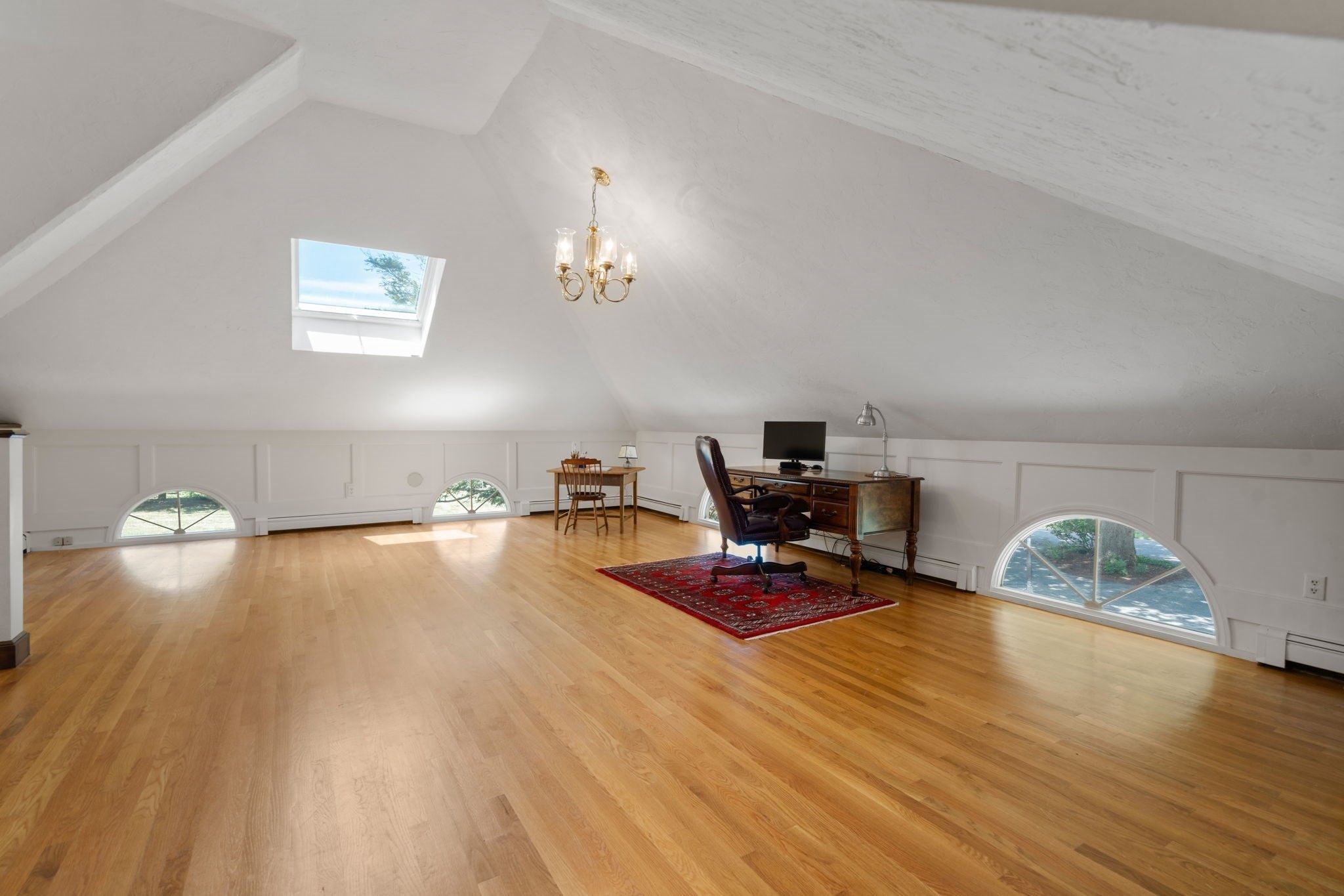 105 Green Street Property Photo 18