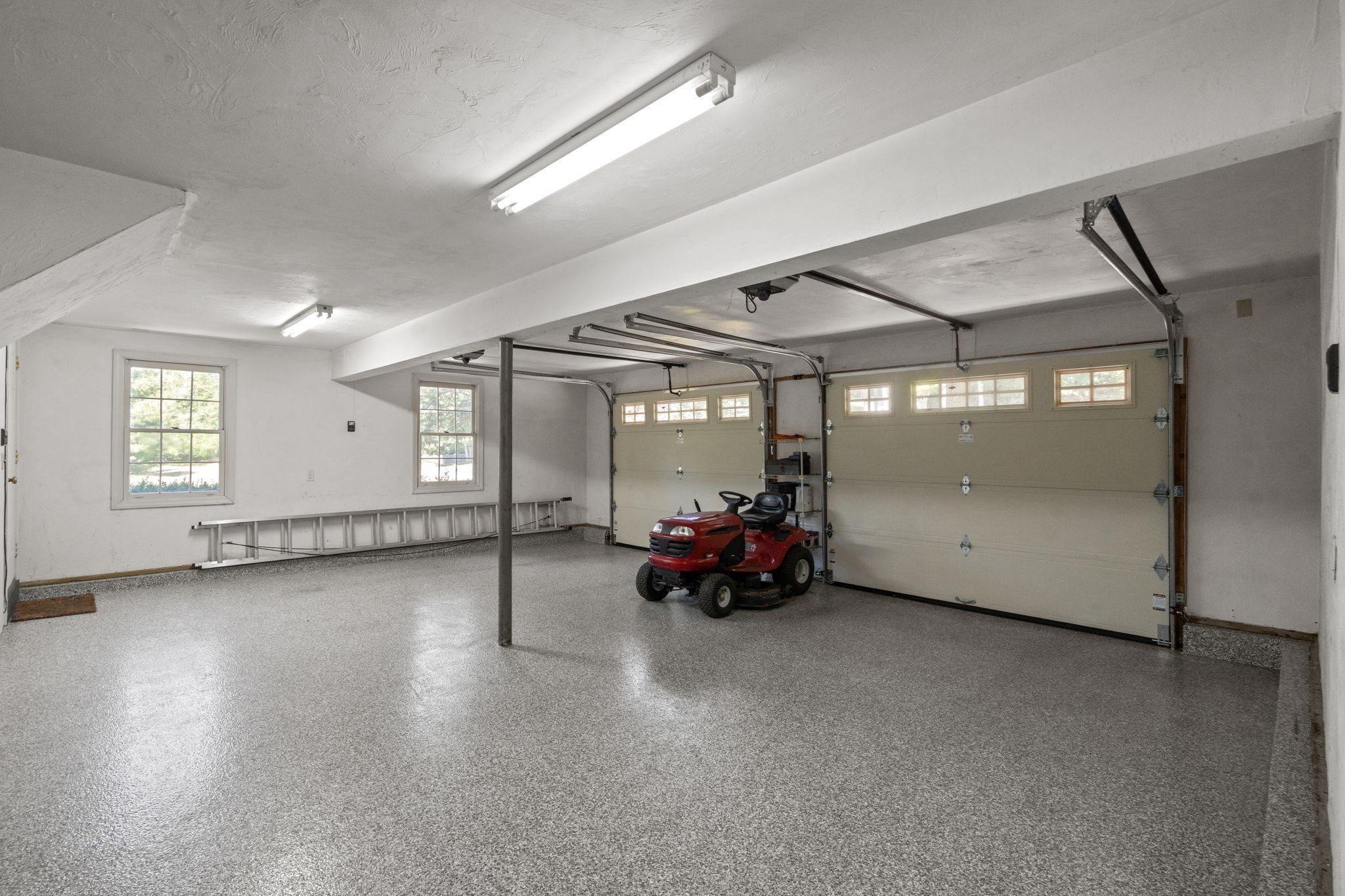 105 Green Street Property Photo 24