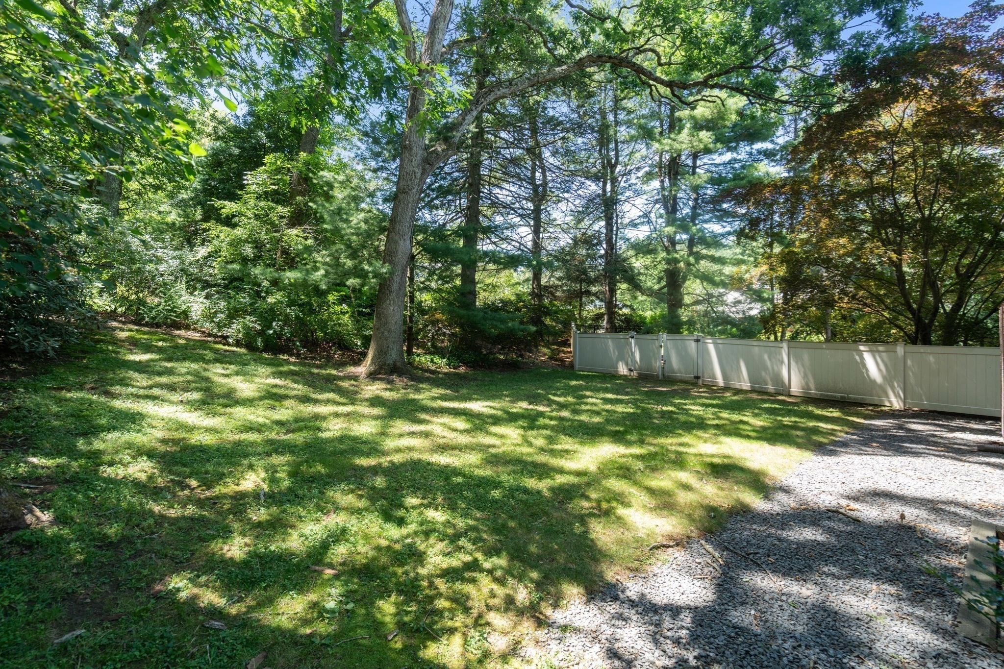 105 Green Street Property Photo 33
