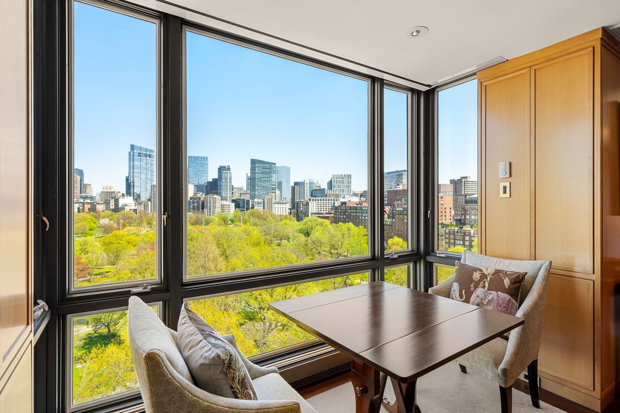2 Commonwealth Ave # B Property Photo 1