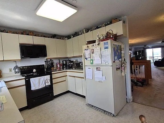 65 Lake Ave # 808 Property Photo 20