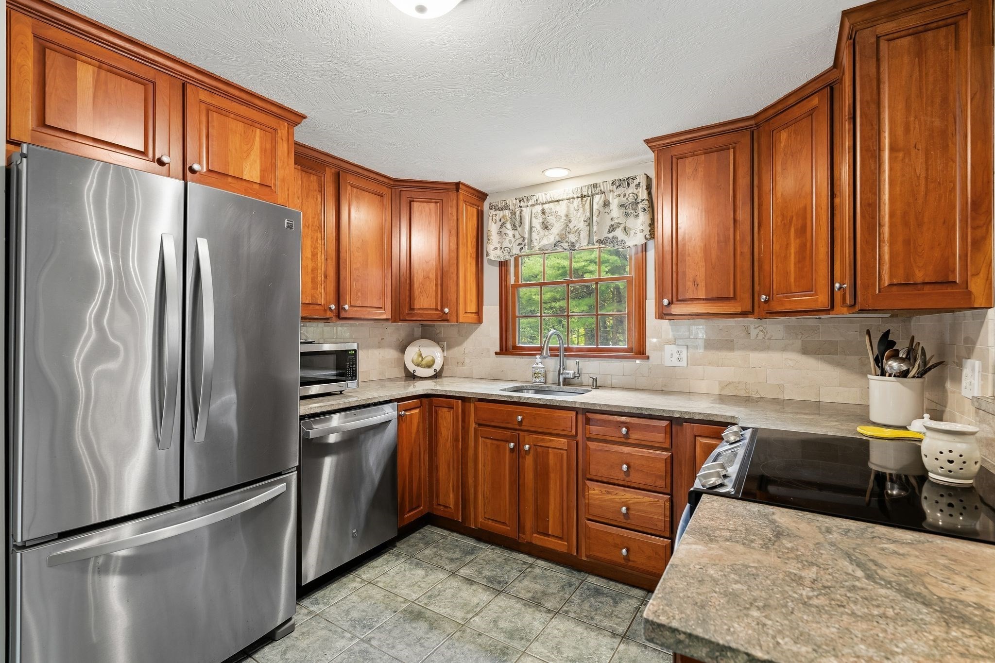 28 Lady Slipper Cir Property Photo 10