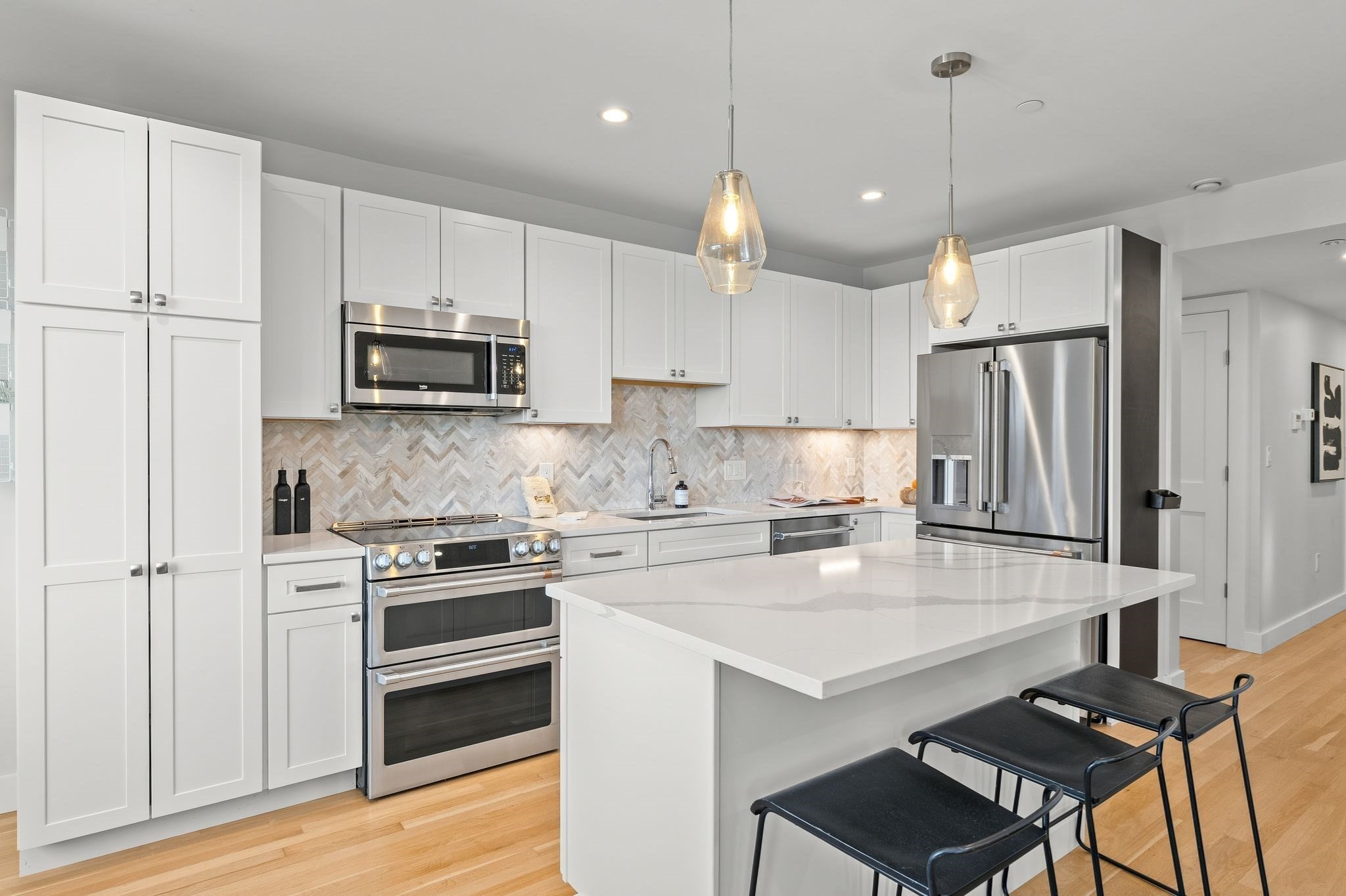52 Fisher Avenue # 302 Property Photo 7