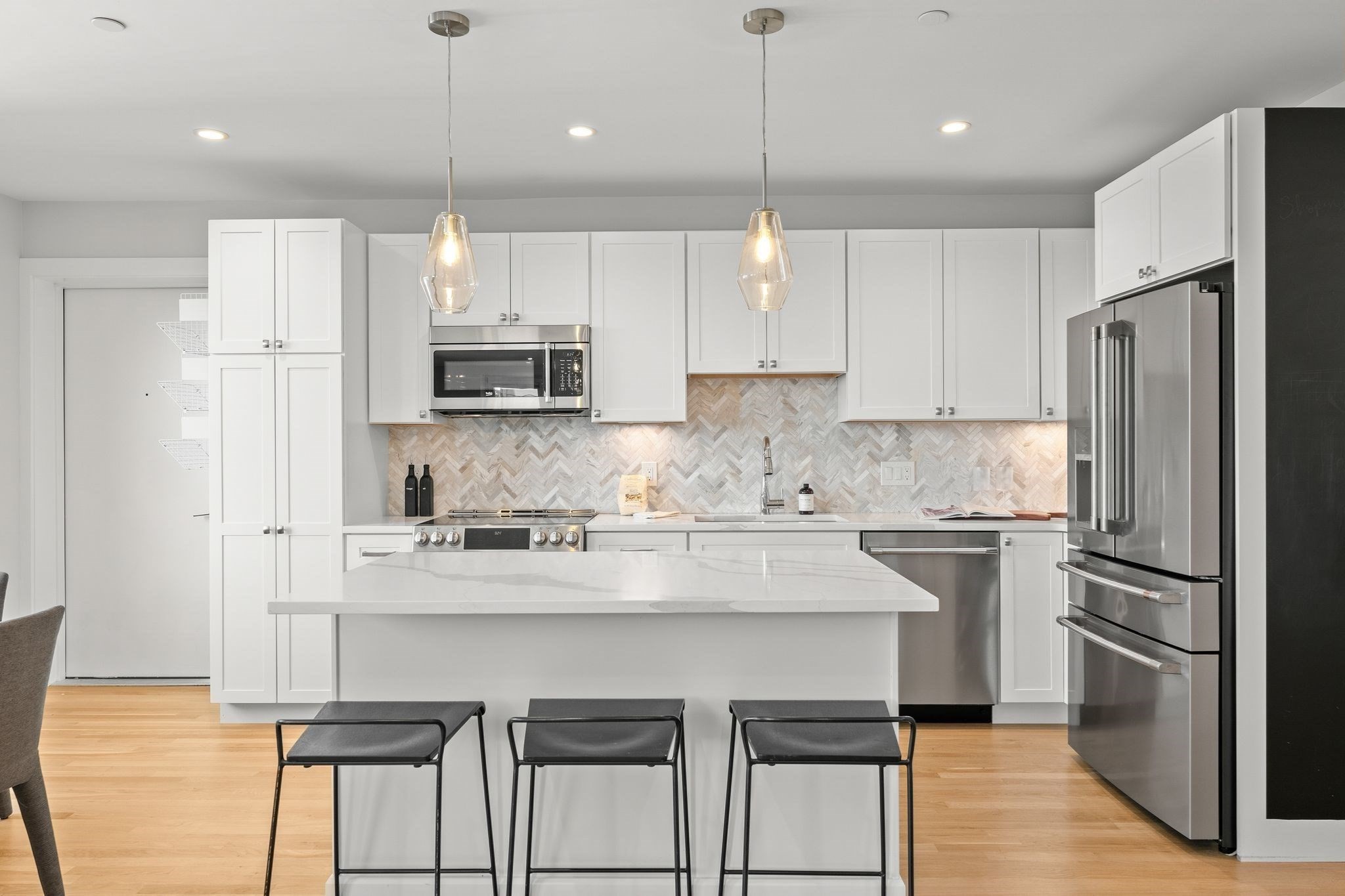 52 Fisher Avenue # 302 Property Photo 8
