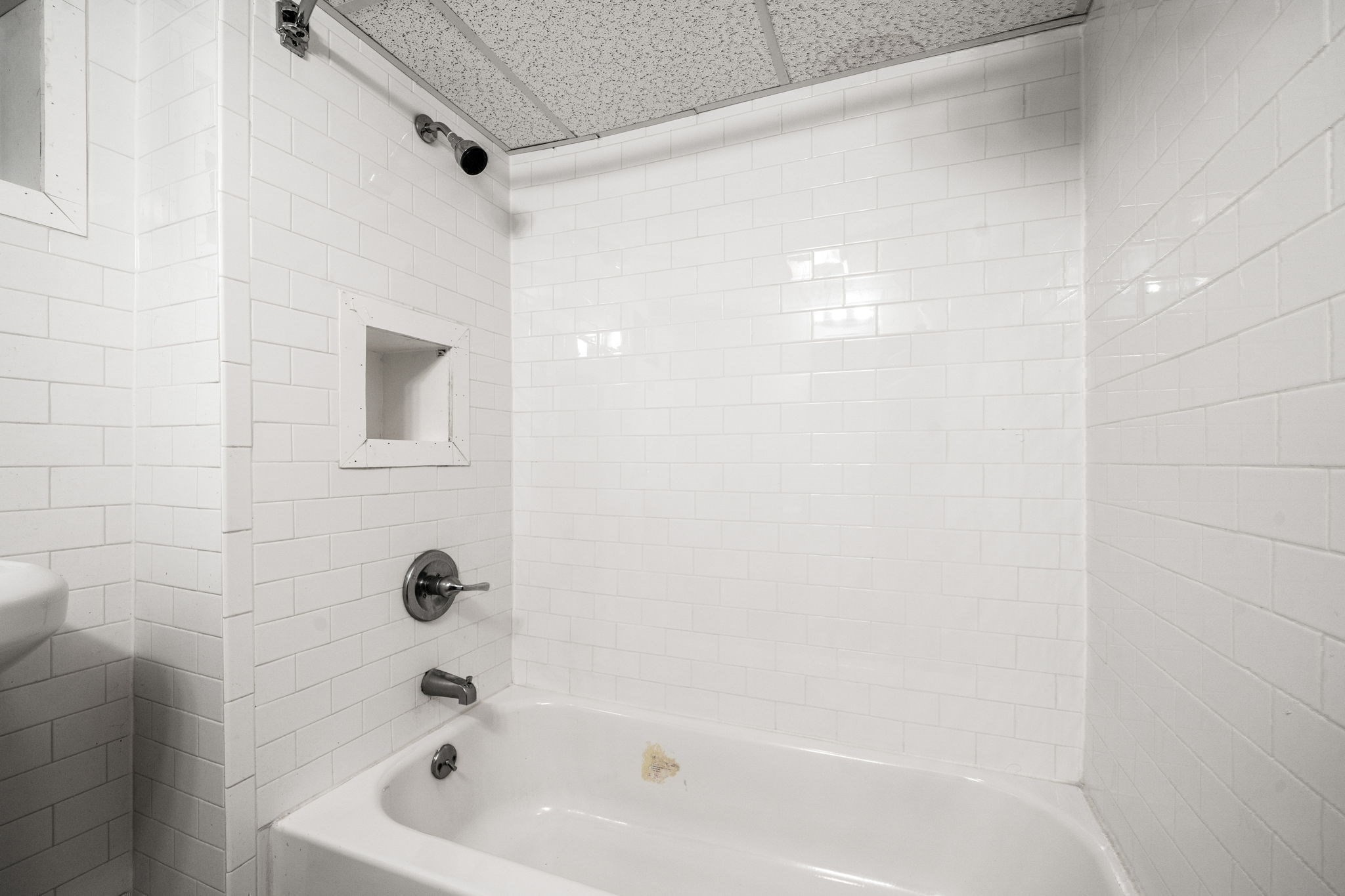 4 Niles Rd Property Photo 15