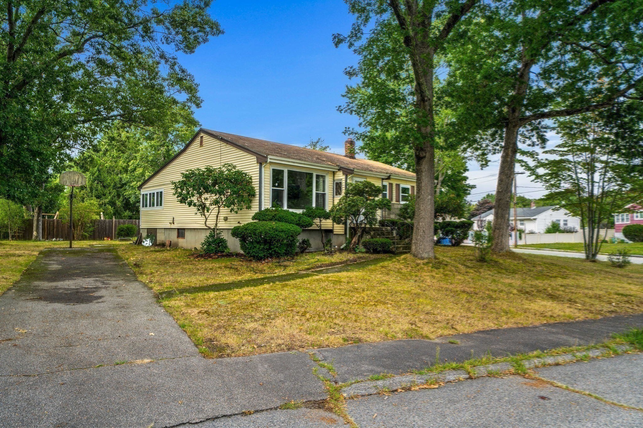 4 Niles Rd Property Photo 37