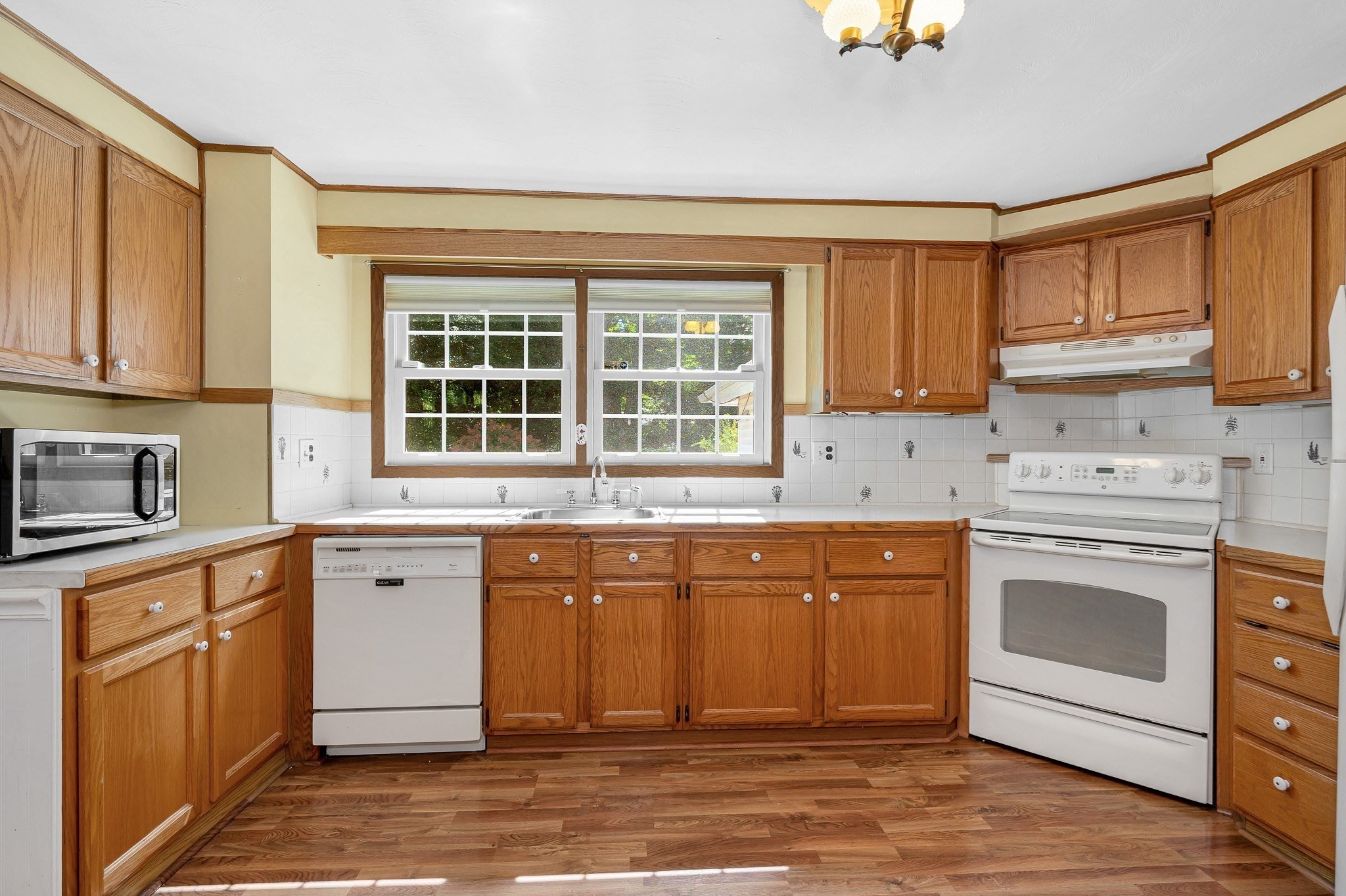 16 Porter Rd Property Photo 8
