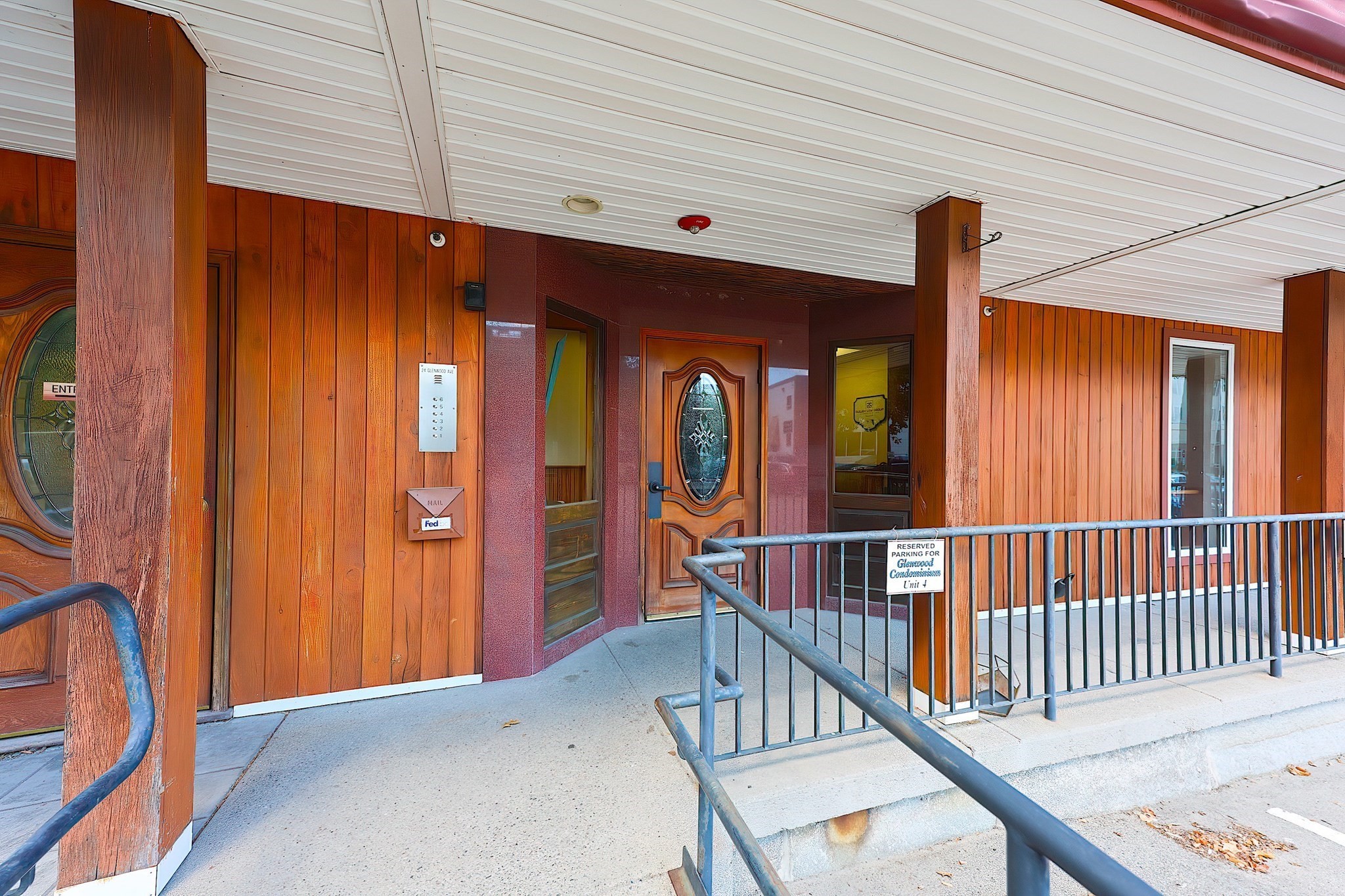24 Glenwood Avenue # 3 Property Photo 4